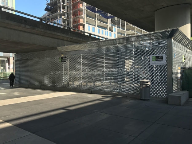 AMICO - APEX Chameleon fence